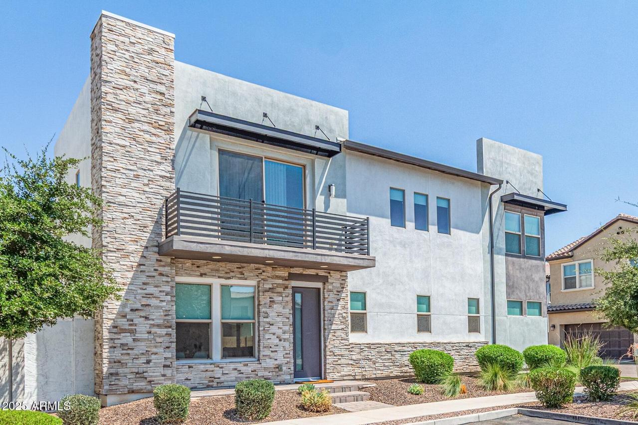 1795 S Follett Way, Gilbert, AZ 85295