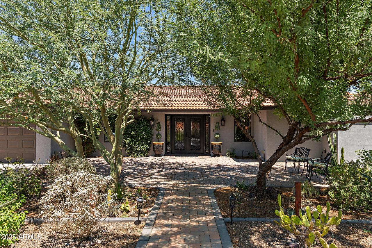 2612 E Cortez St., Phoenix, AZ 85028