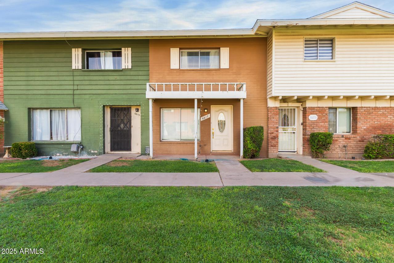 6617 N 44th Ave., Glendale, AZ 85301