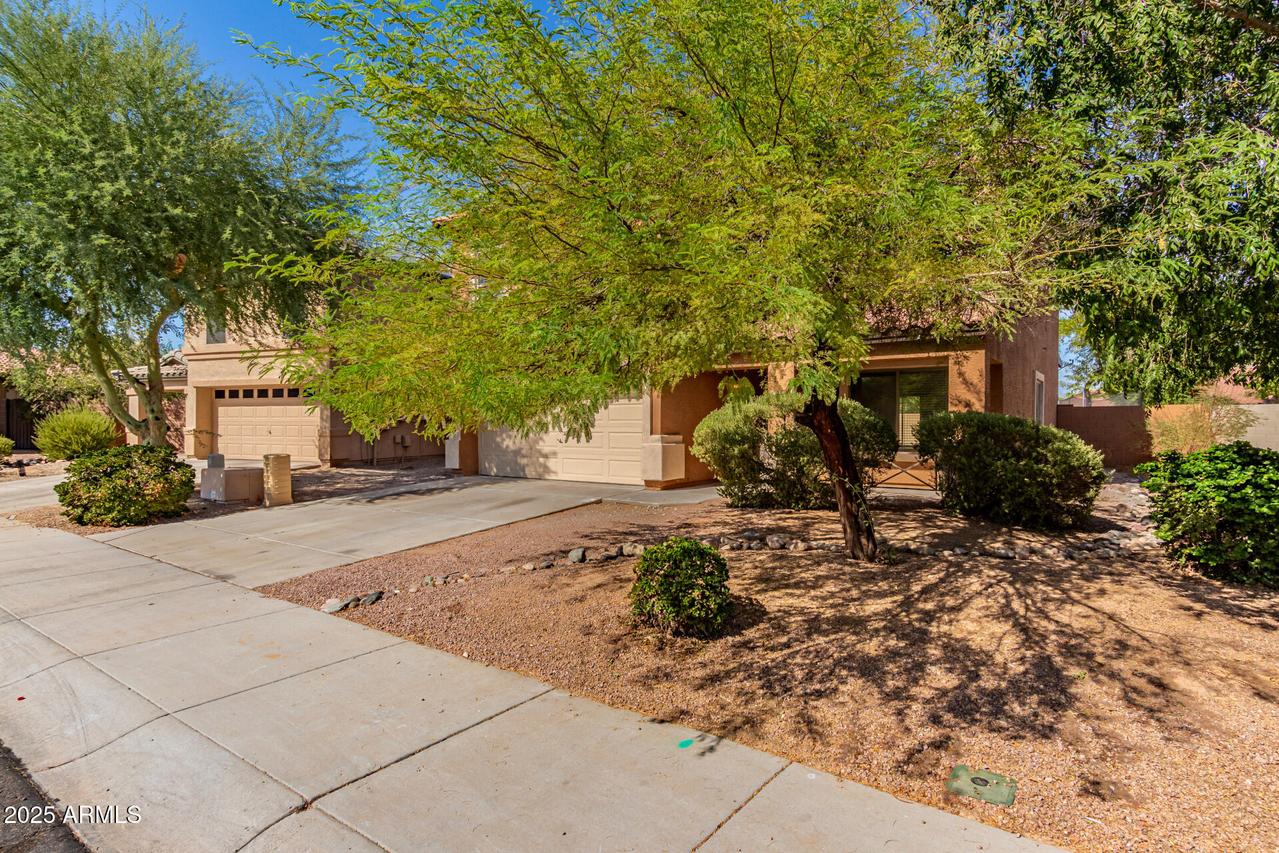 2715 S 160th Ln., Goodyear, AZ 85338