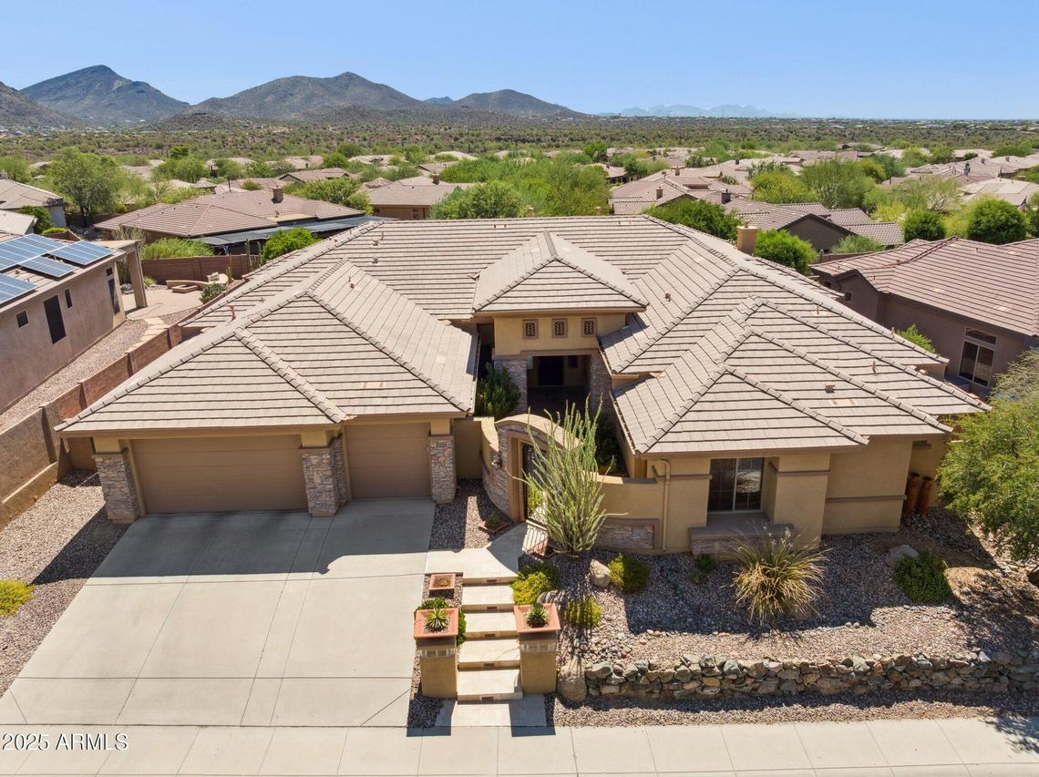 42043 N Bradon Way, Phoenix, AZ 85086