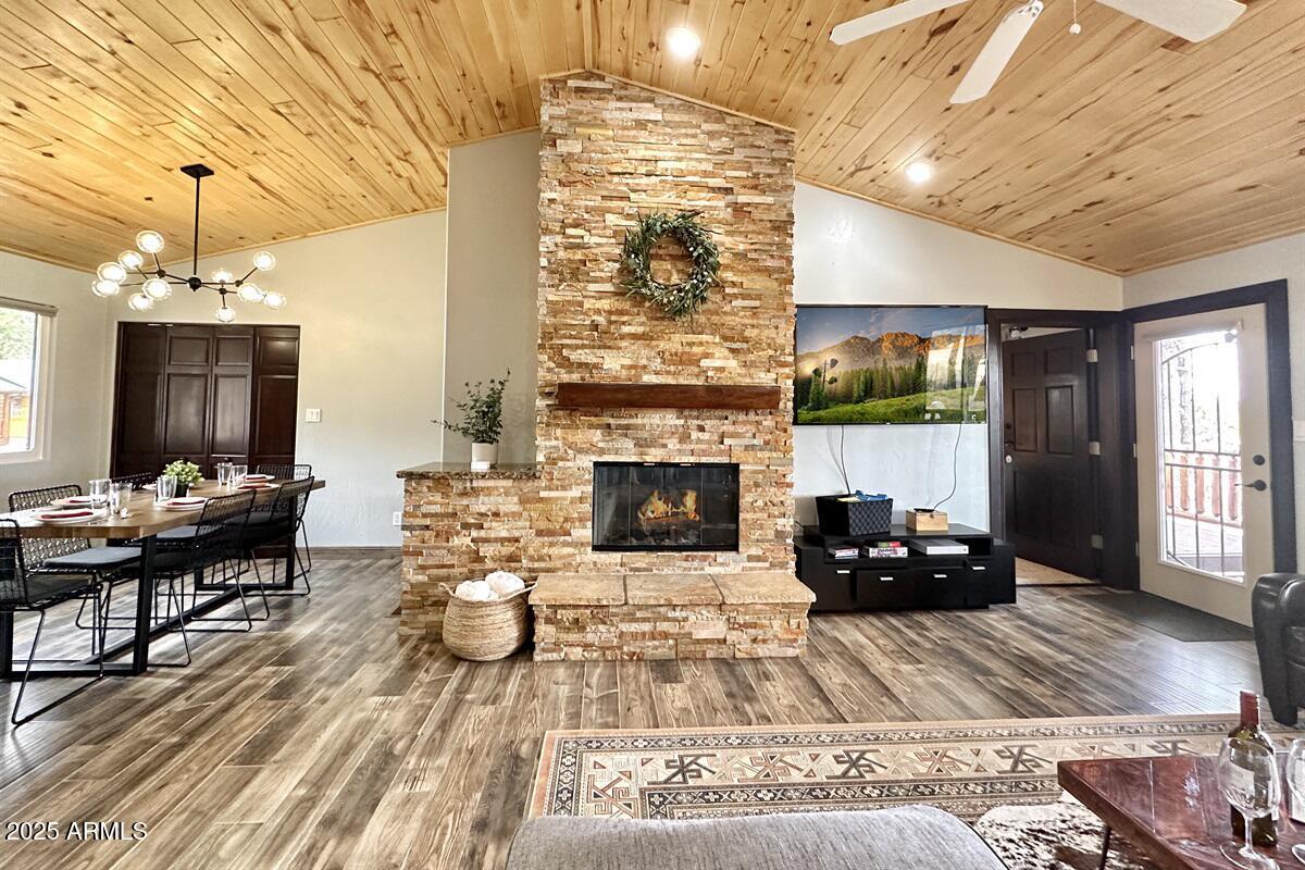 2721 High Pine Loop, Overgaard, AZ 85933