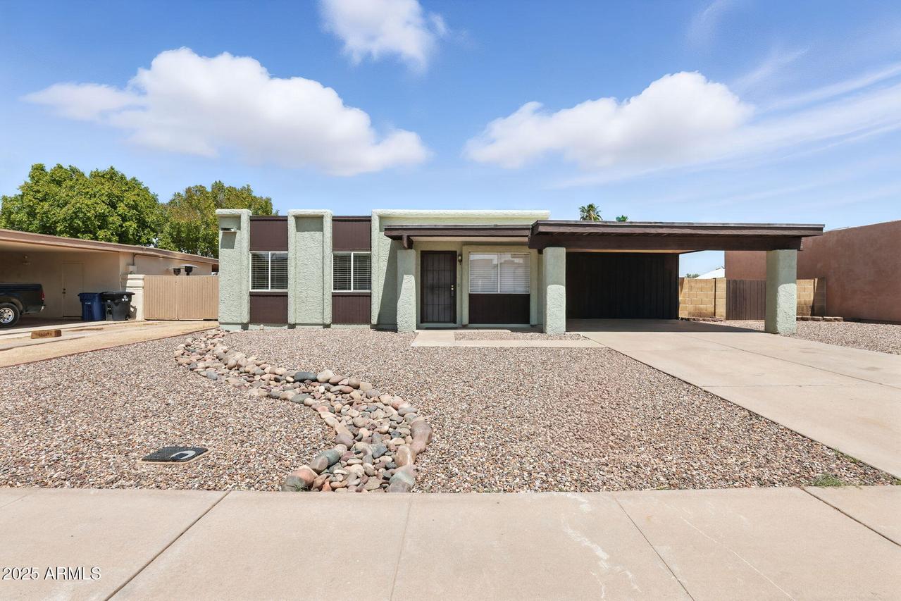 2612 W Dunbar Dr., Tempe, AZ 85282