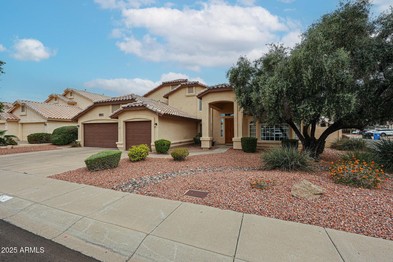 5745 W Mariposa Grande Ln., Glendale, AZ 85310