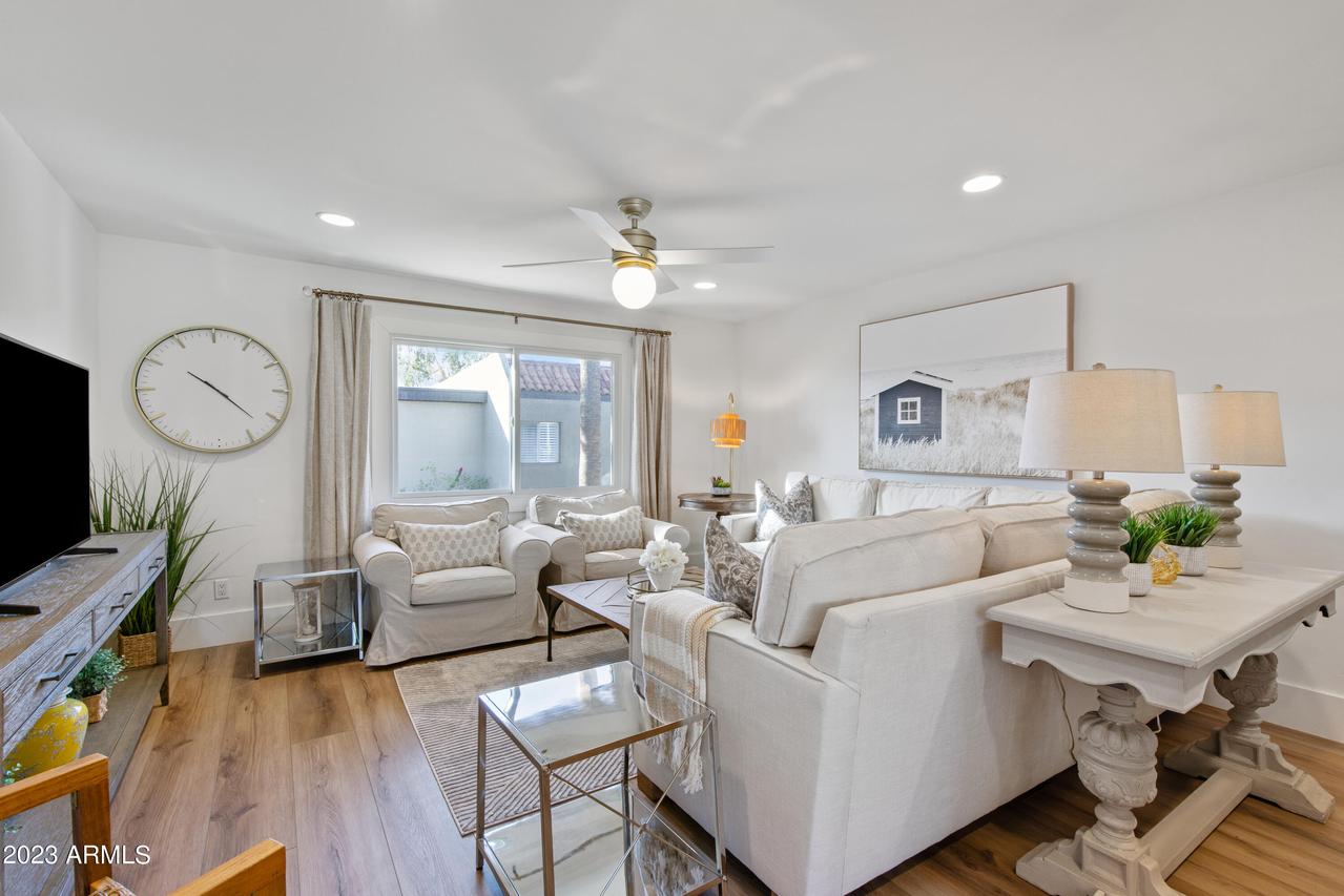 4201 E Camelback Rd. #38, Phoenix, AZ 85018