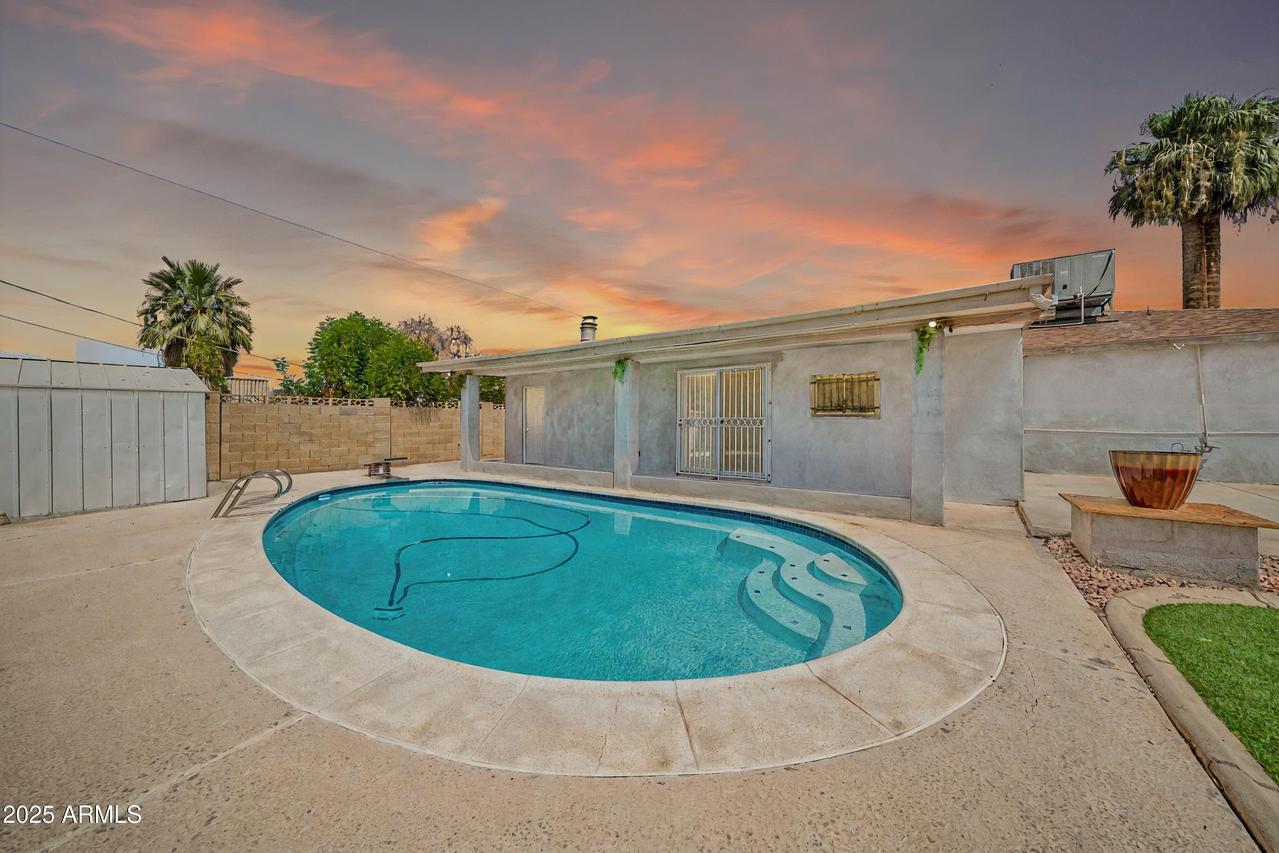 3221 W Sells Dr., Phoenix, AZ 85017