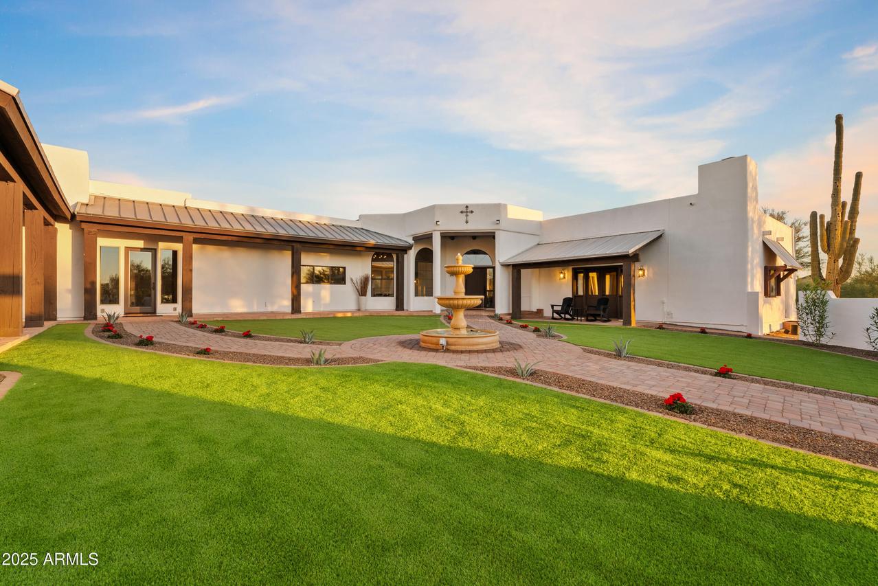 29441 N 64th St., Cave Creek, AZ 85331