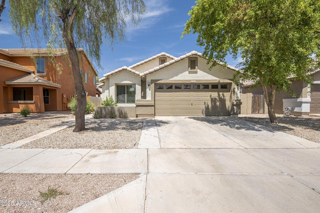 8218 W Superior Ave., Phoenix, AZ 85043