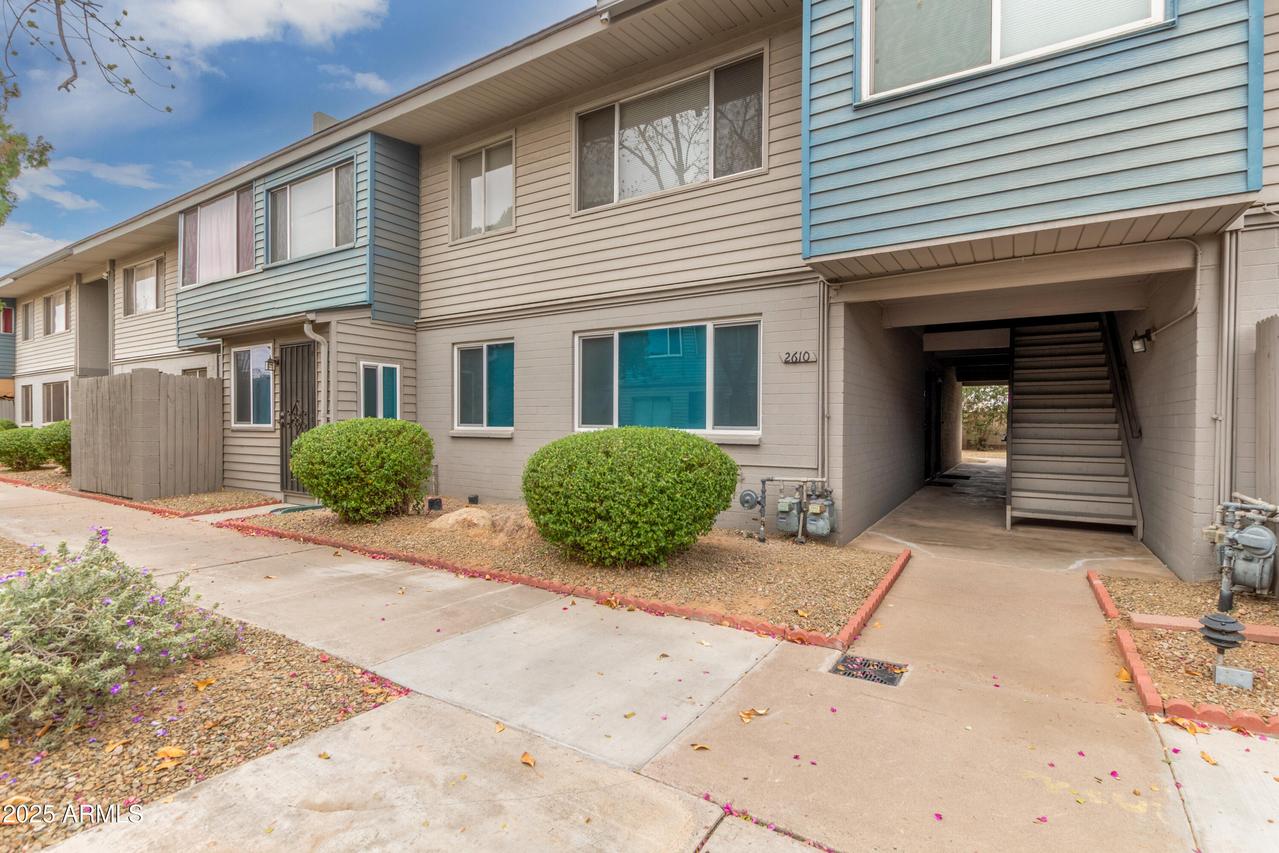 2610 W Berridge Ln. #C115, Phoenix, AZ 85017
