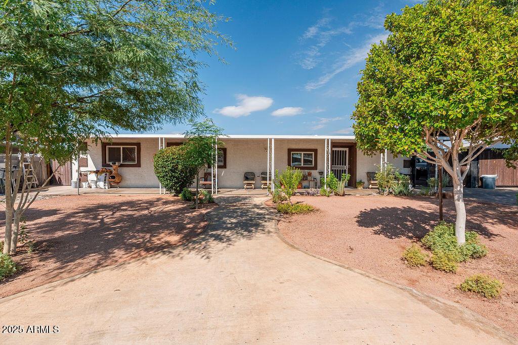 16008 N 70th Ave., Peoria, AZ 85382