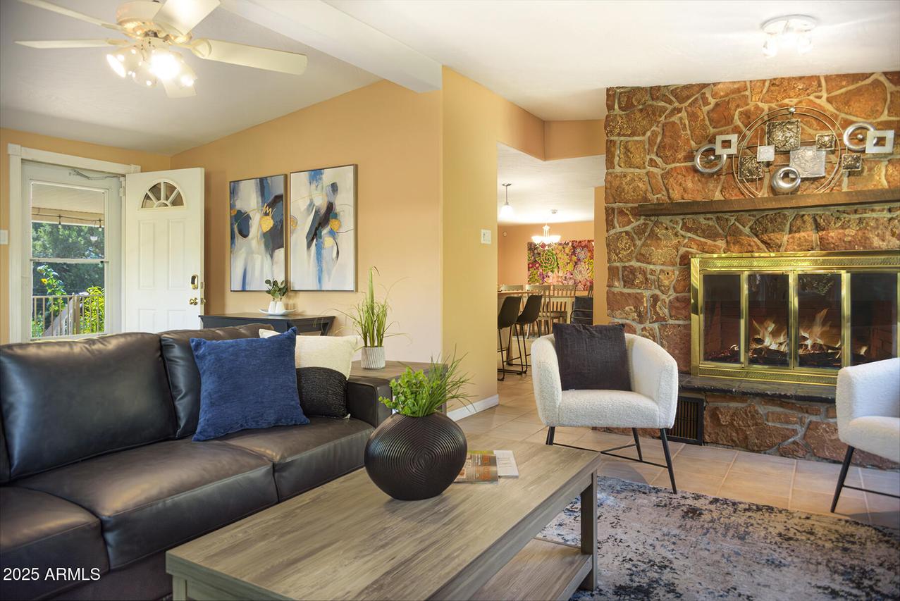 41 Country Ln., Sedona, AZ 86336