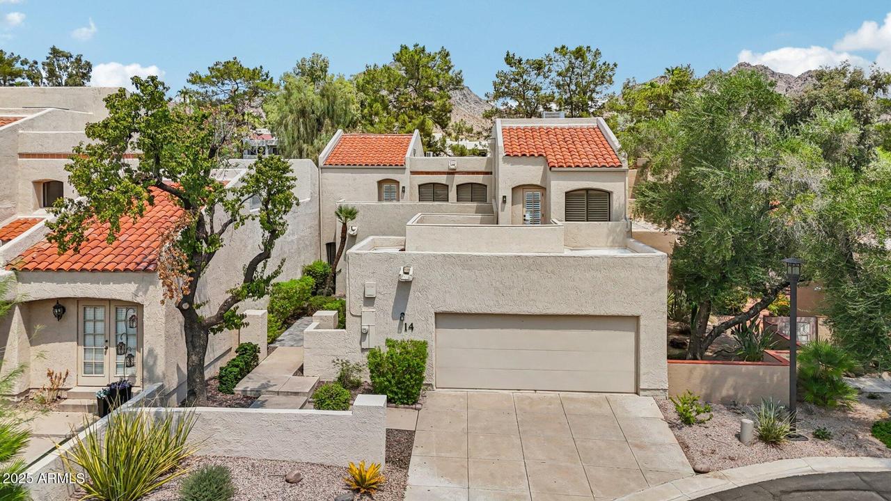 2626 E Arizona Biltmore Cir. #14, Phoenix, AZ 85016