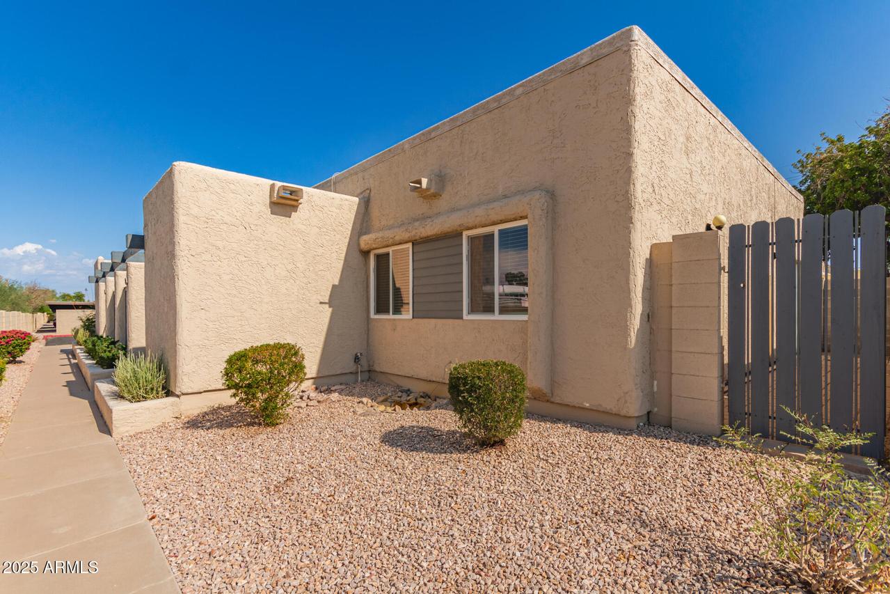 704 S Lebanon Ln., Tempe, AZ 85288
