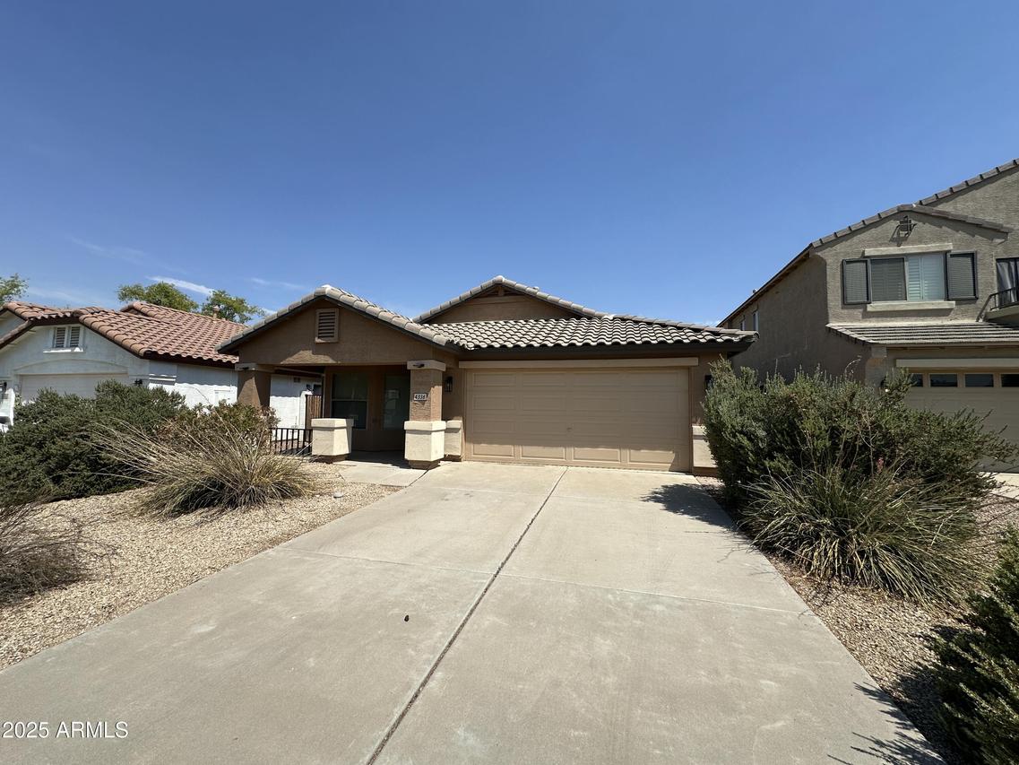 4336 E Coal St., San Tan Valley, AZ 85143