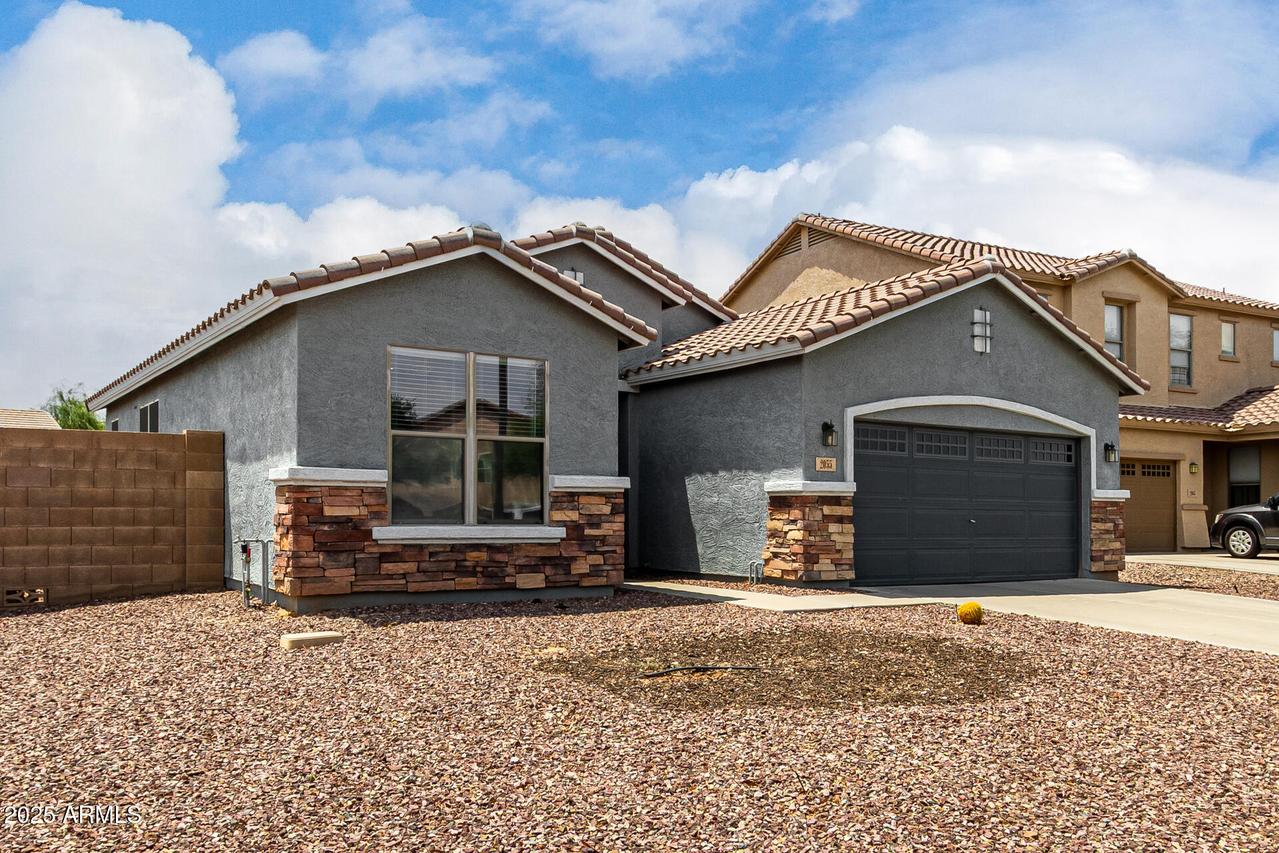 2055 W Fruit Tree Ln., San Tan Valley, AZ 85144