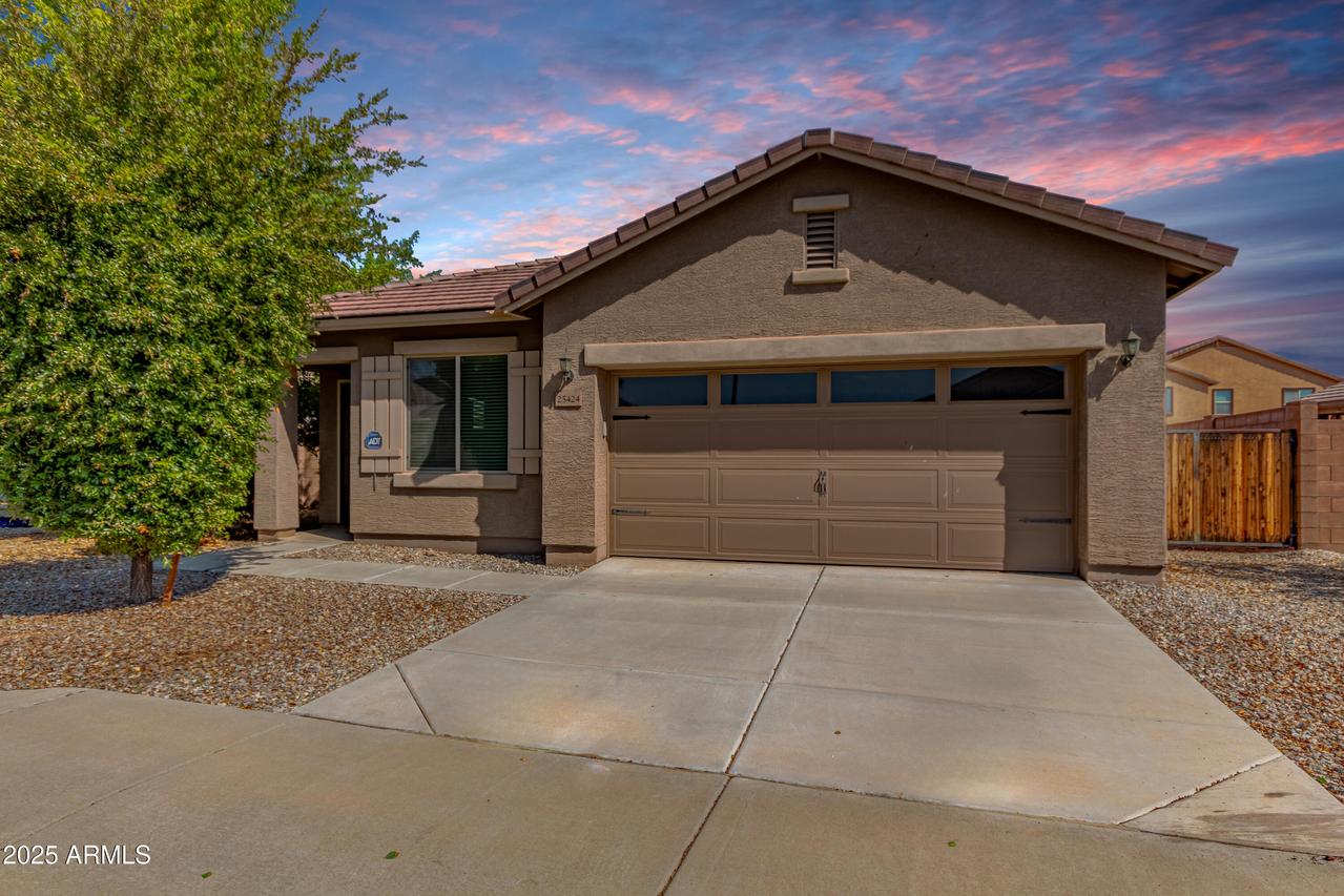 25424 W Carson Dr., Buckeye, AZ 85326