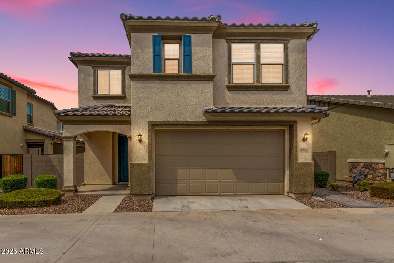 1555 S Loren Ln., Gilbert, AZ 85296