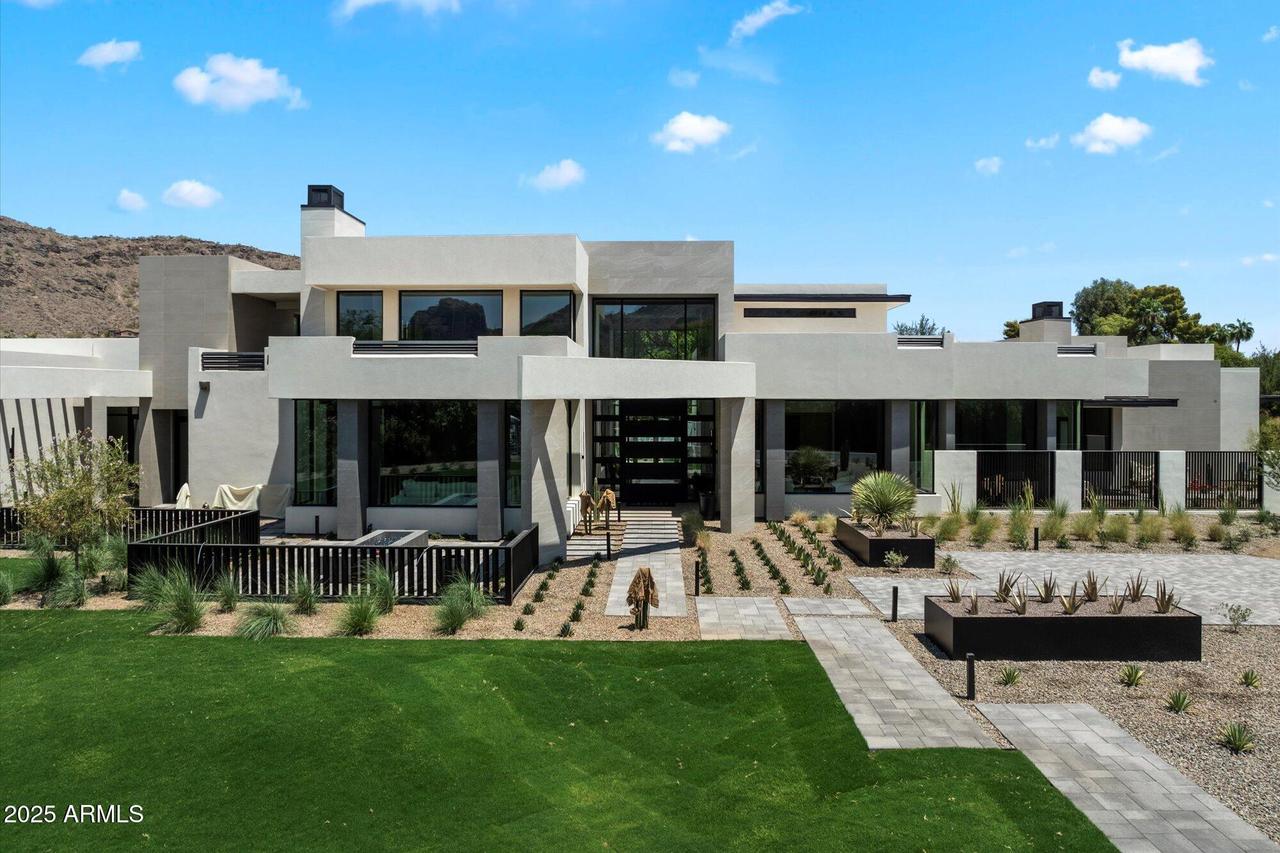 6120 E Redwing Rd., Paradise Valley, AZ 85253