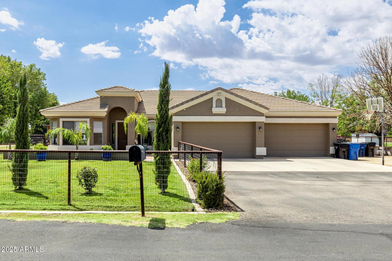 3785 E Via Del Rancho Rd., Gilbert, AZ 85298