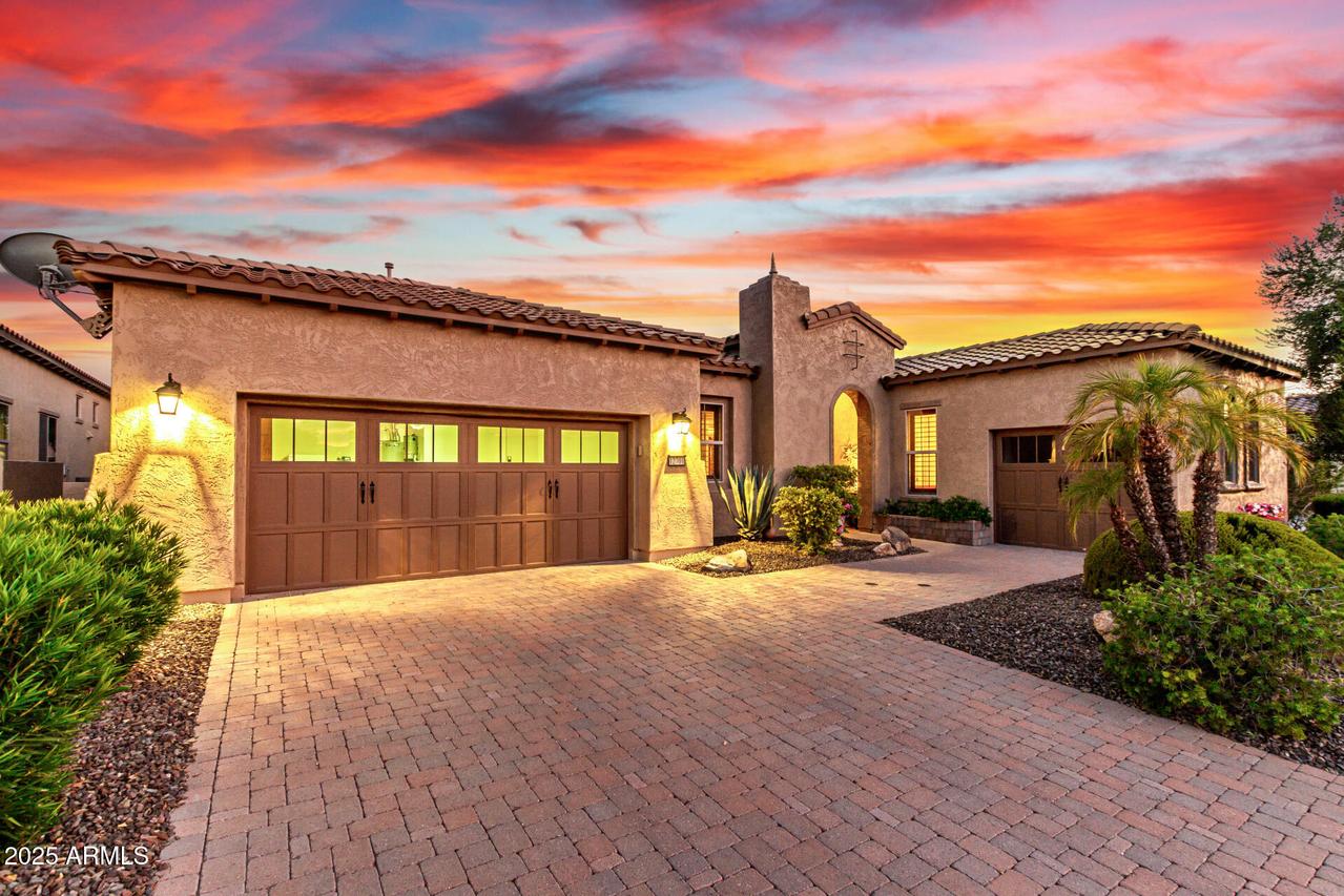 12701 W Dale Ln., Peoria, AZ 85383