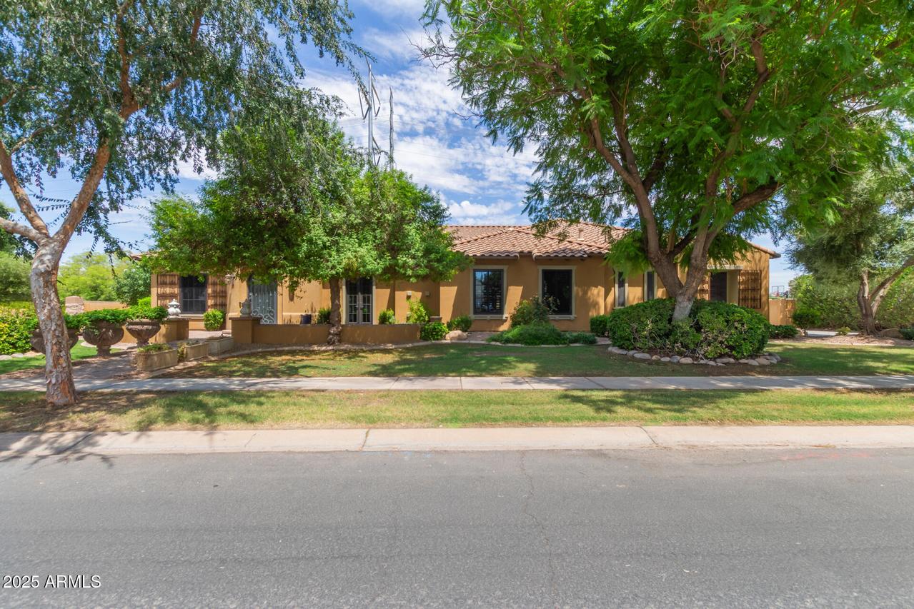 2912 E Vaughn Ave., Gilbert, AZ 85234