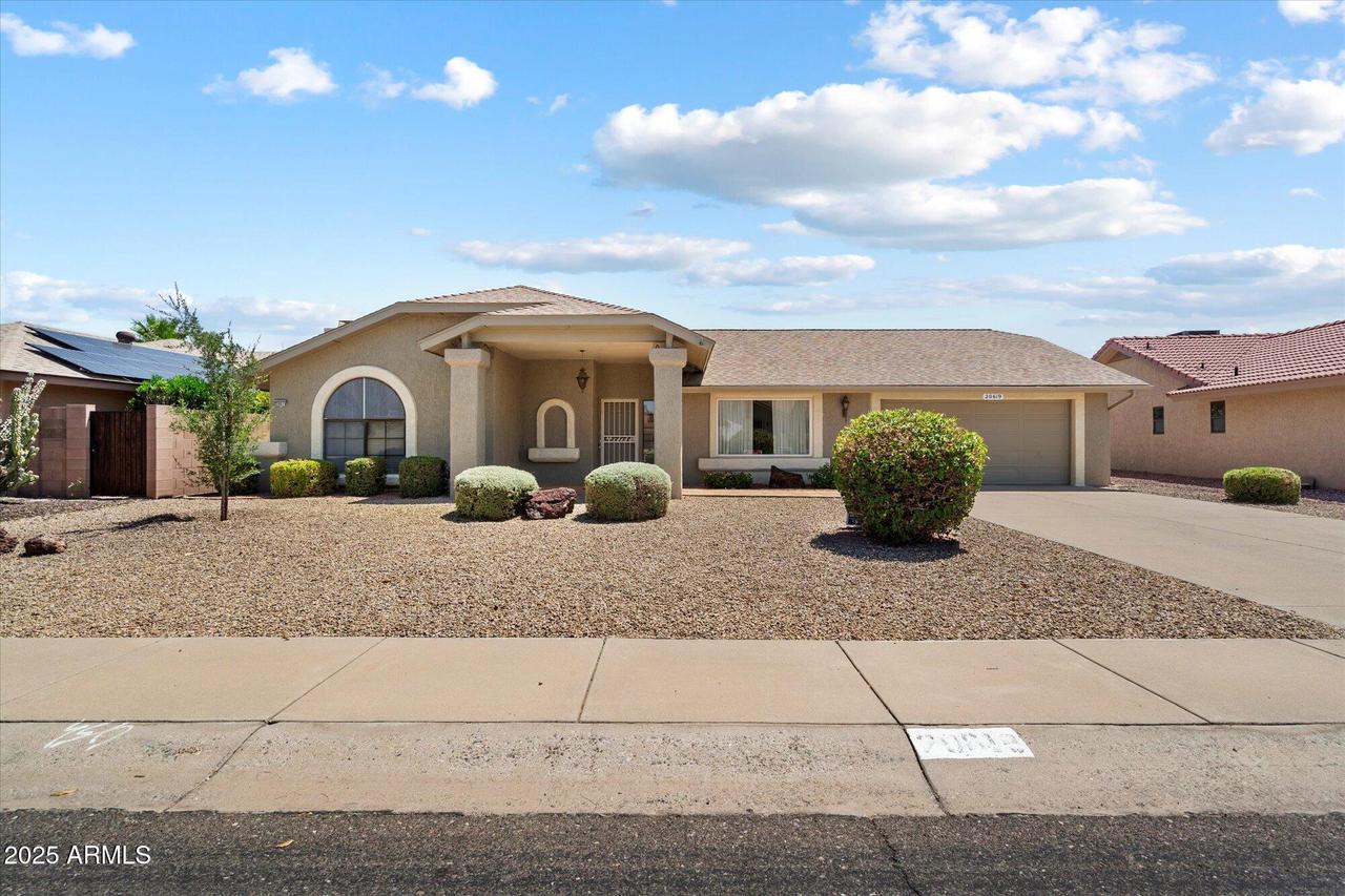 20619 N Stonegate Dr., Sun City West, AZ 85375
