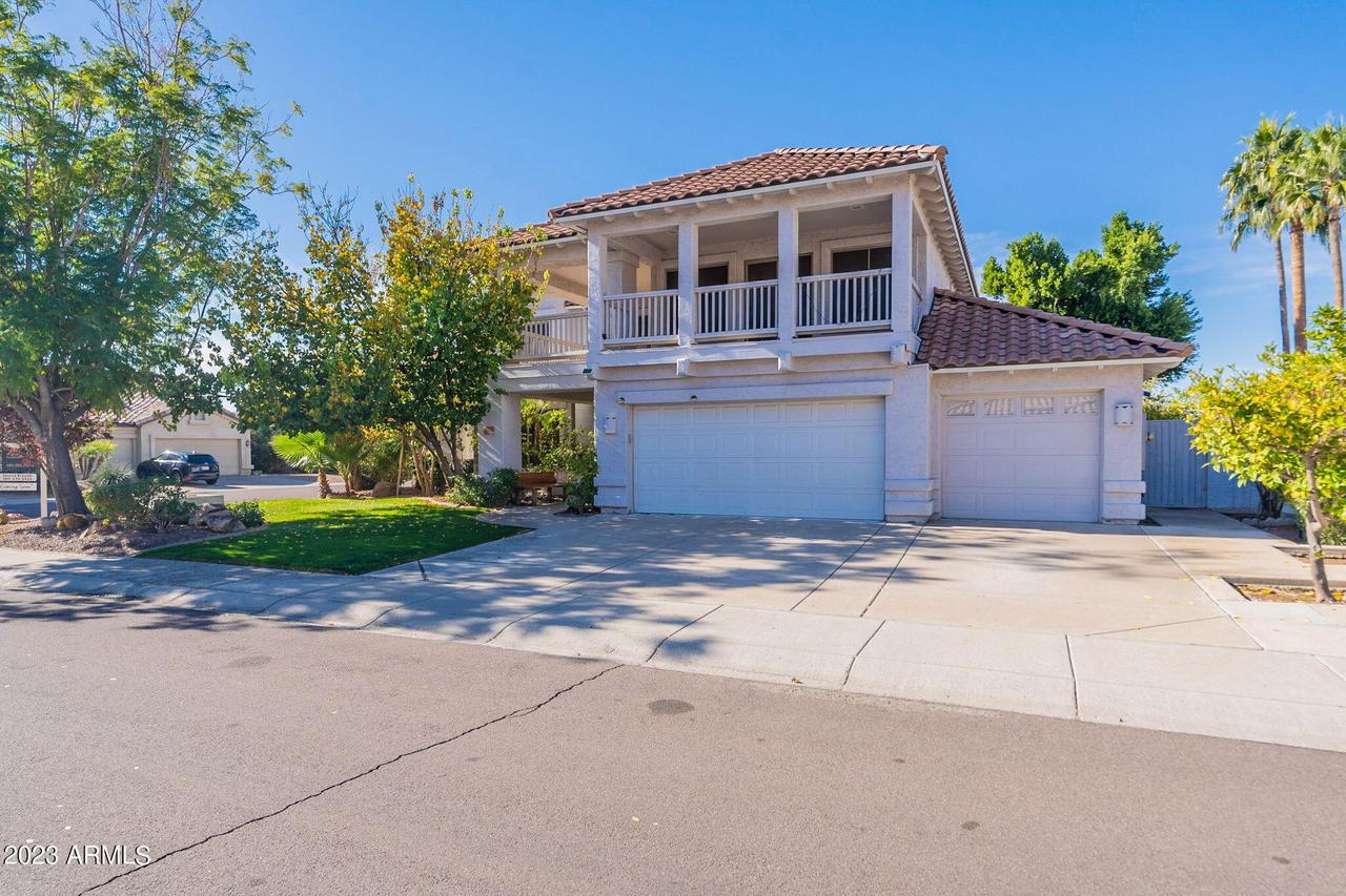 21004 N 53rd Ave., Glendale, AZ 85308