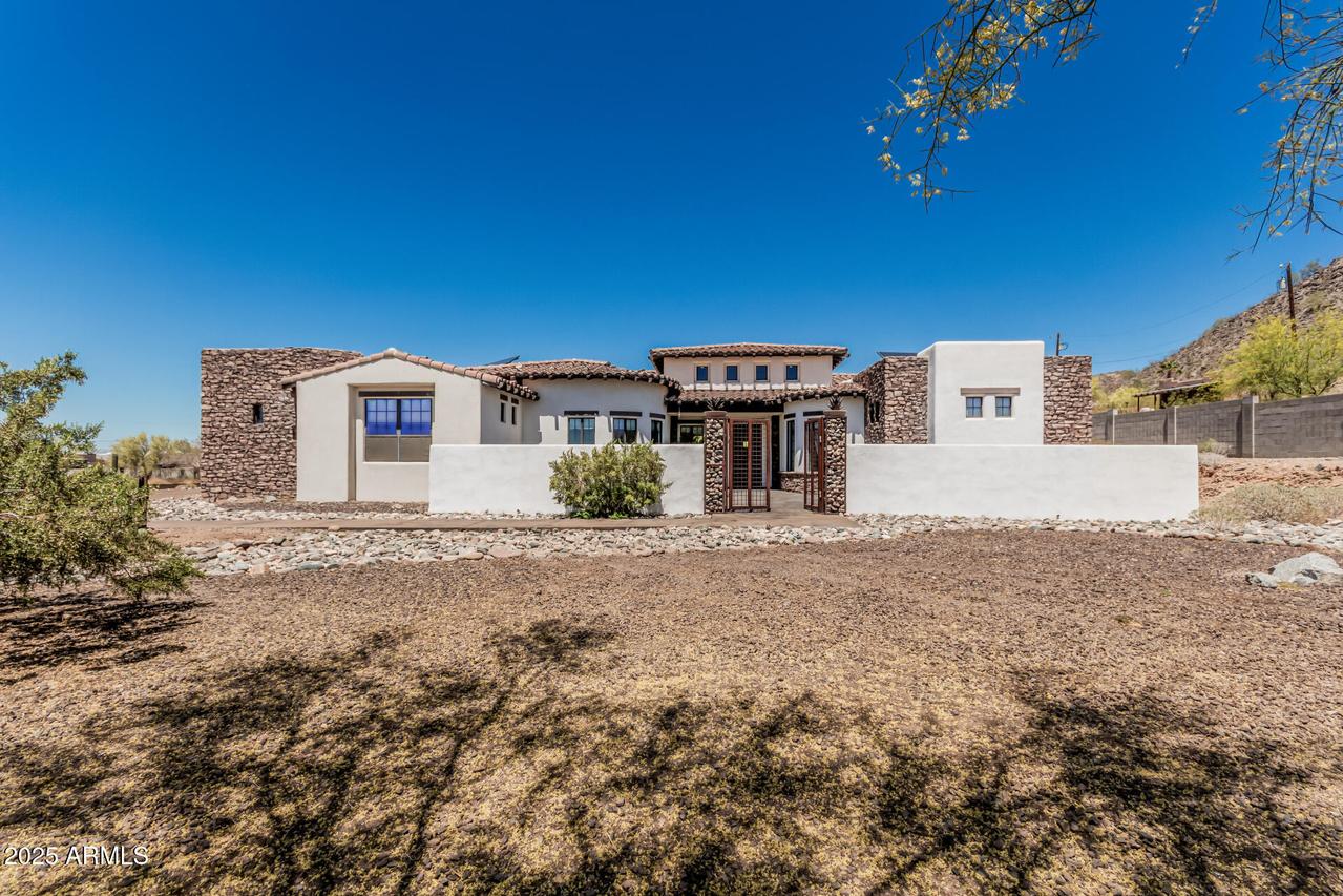 9134 W Happy Valley Rd., Peoria, AZ 85383
