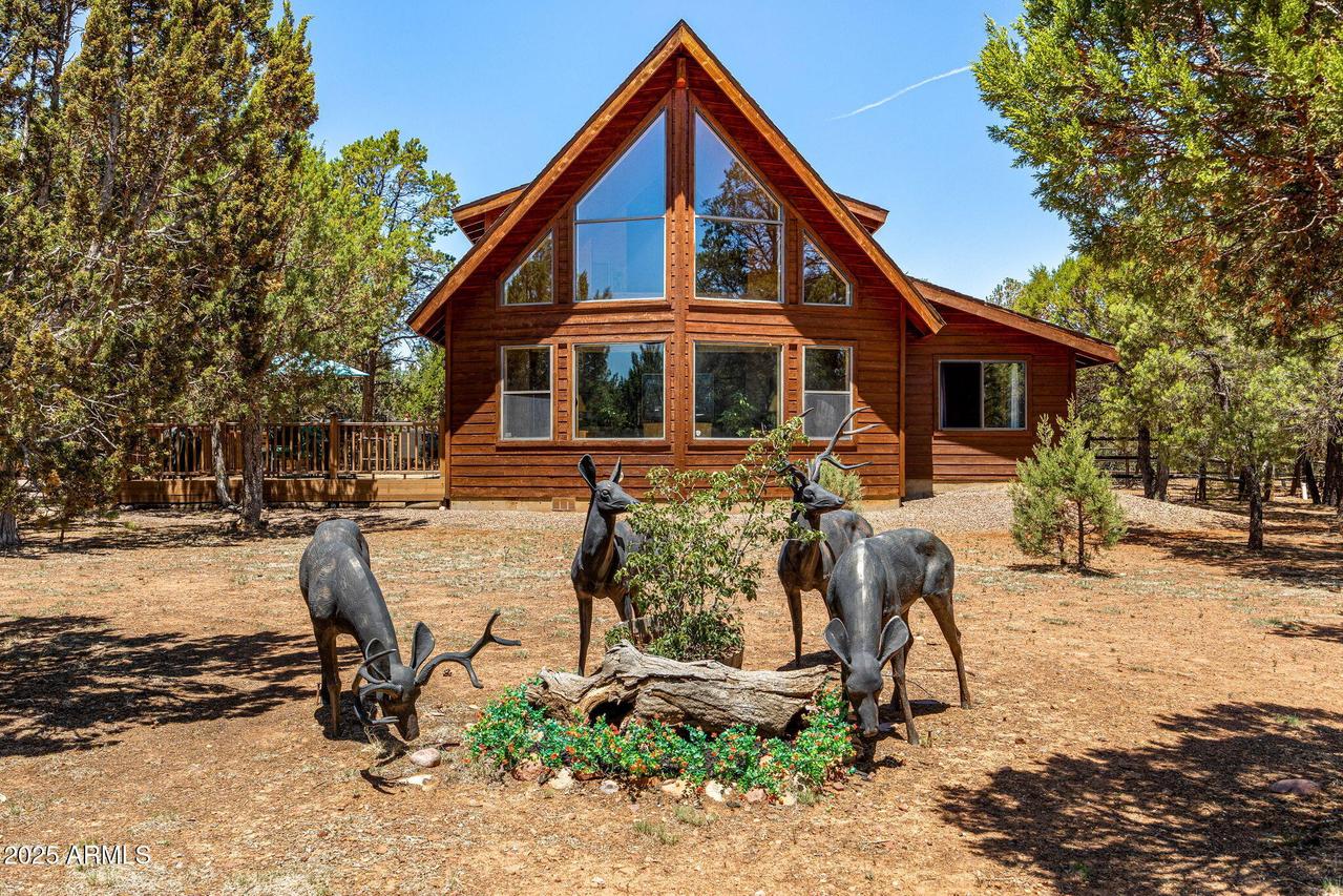 2796 Chandelle Ln., Overgaard, AZ 85933