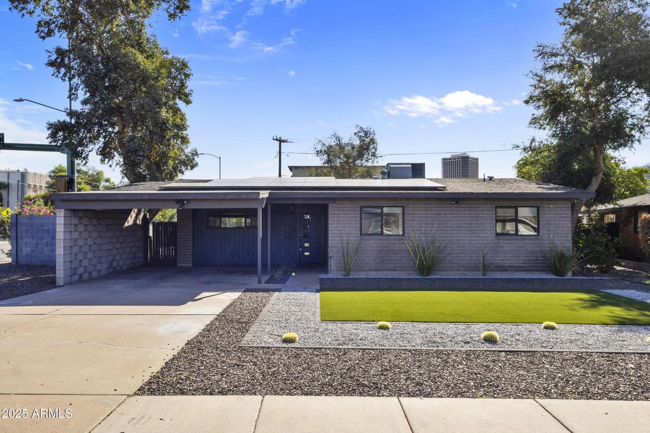 3355 N 6th Ave., Phoenix, AZ 85013