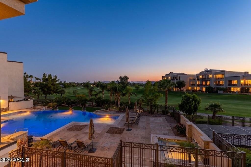 8 Biltmore Estate #202, Phoenix, AZ 85016