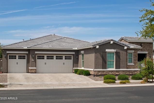 New Homes For Sale This Week That Attend Desert Ridge Junior High: August 15th to August 21st