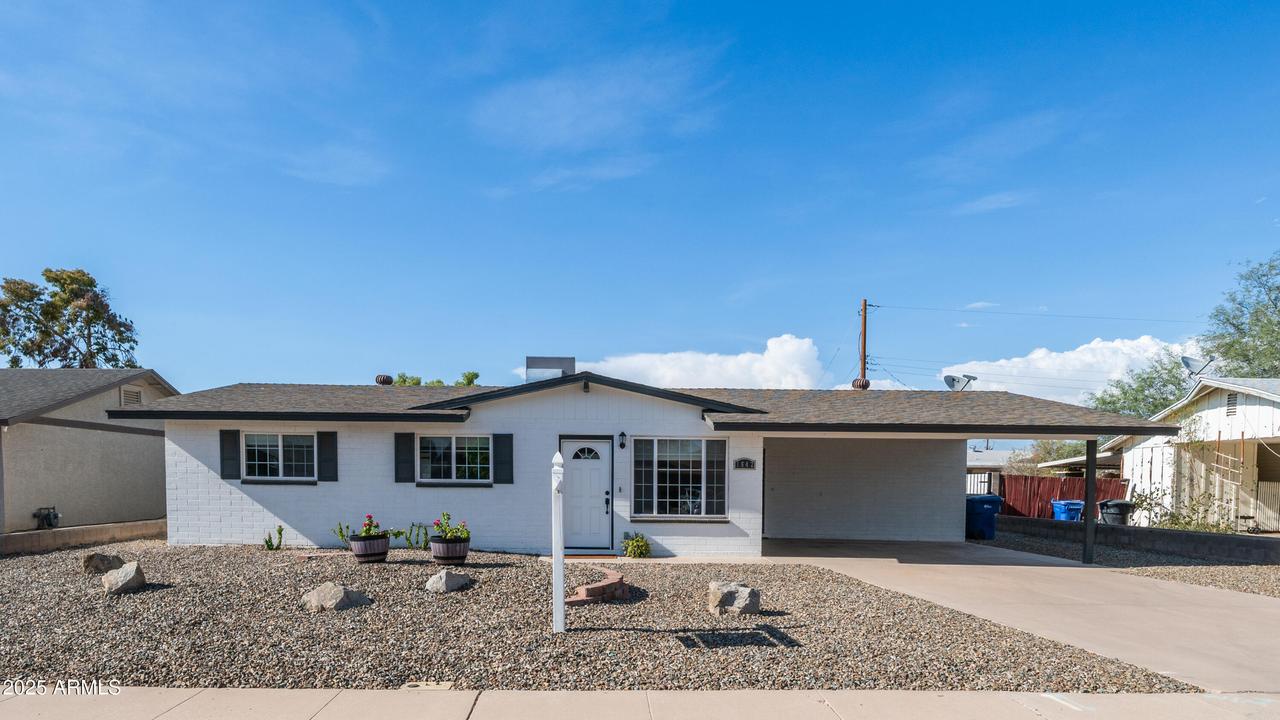 1642 W Capri Ave., Mesa, AZ 85202