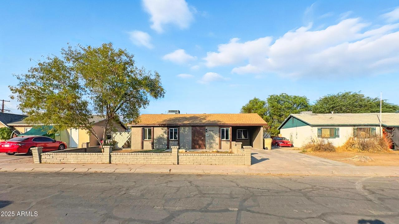 5559 N 62nd Ave., Glendale, AZ 85301