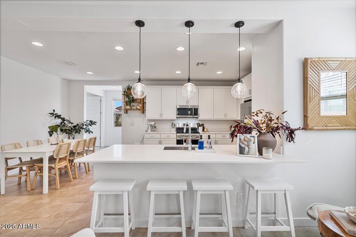 3525 E Dakota Dr., San Tan Valley, AZ 85143