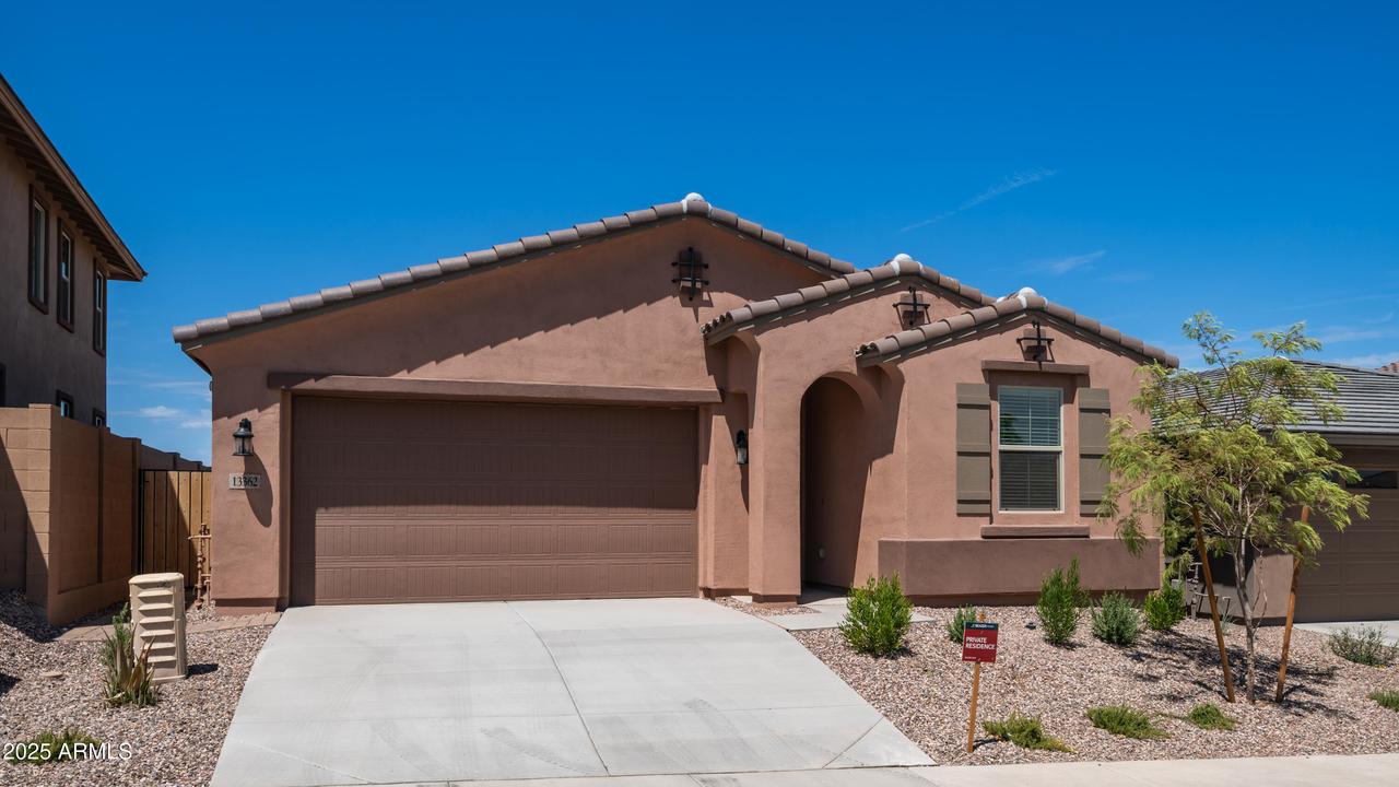 13362 W Eagle Feather Rd., Peoria, AZ 85383