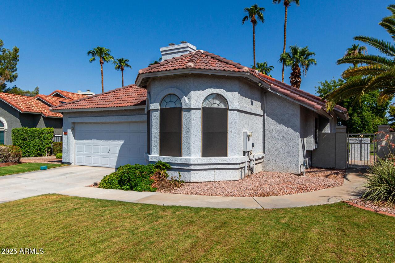 7056 W Morrow Dr., Glendale, AZ 85308