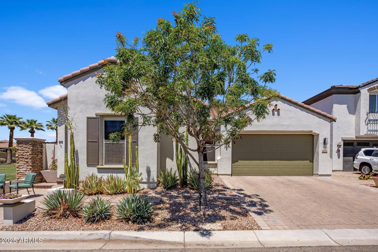 2932 E Madison Vistas Dr., Phoenix, AZ 85016