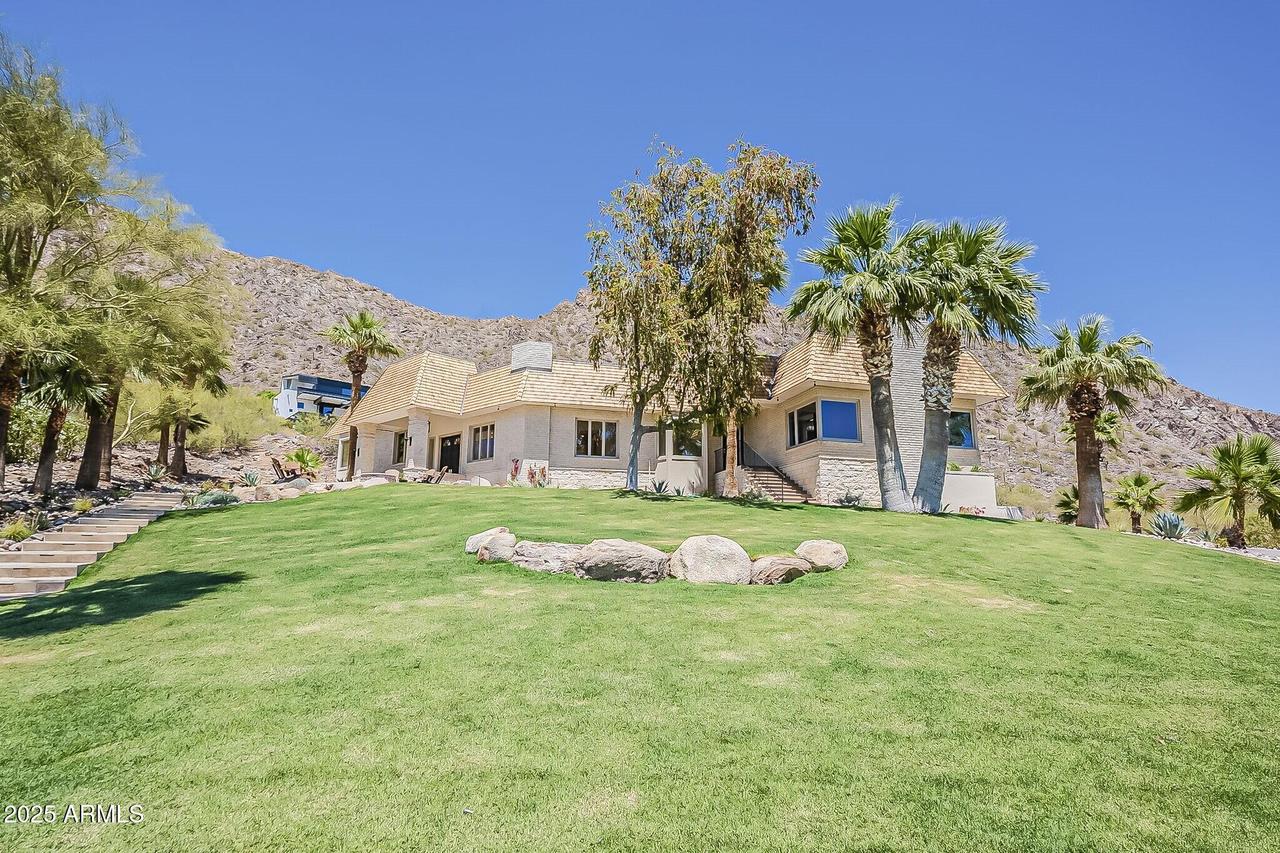 5654 E Mesquite Ln., Phoenix, AZ 85018