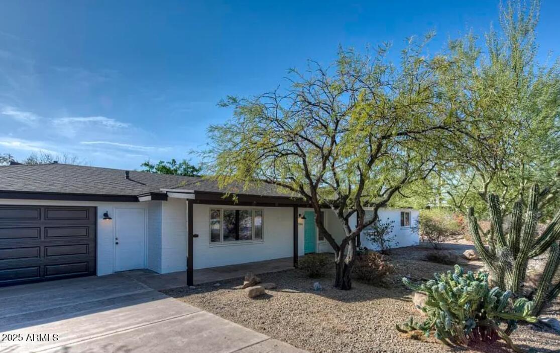 2151 E Aurelius Ave., Phoenix, AZ 85020