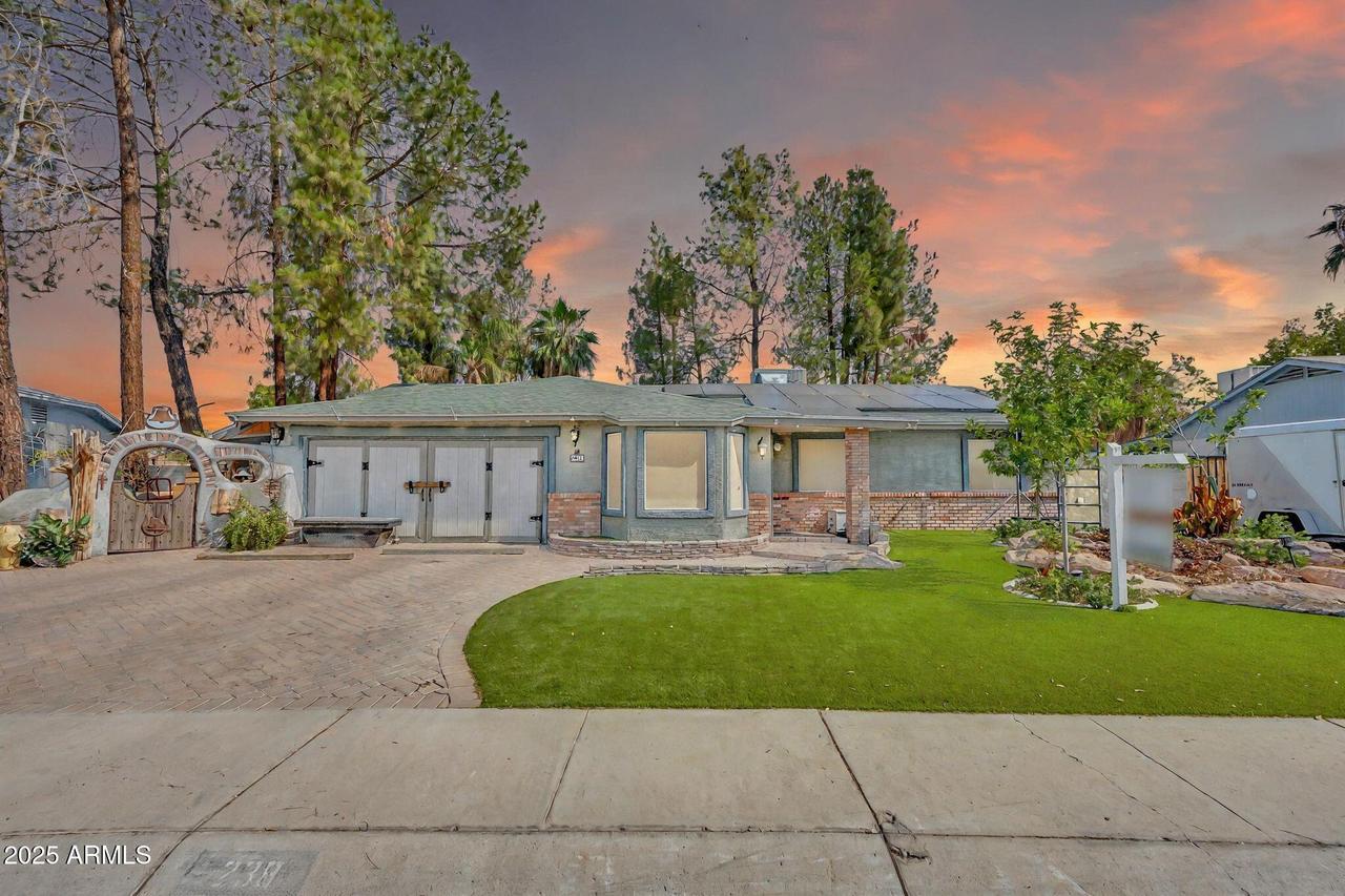 238 E Leah Ln., Gilbert, AZ 85234
