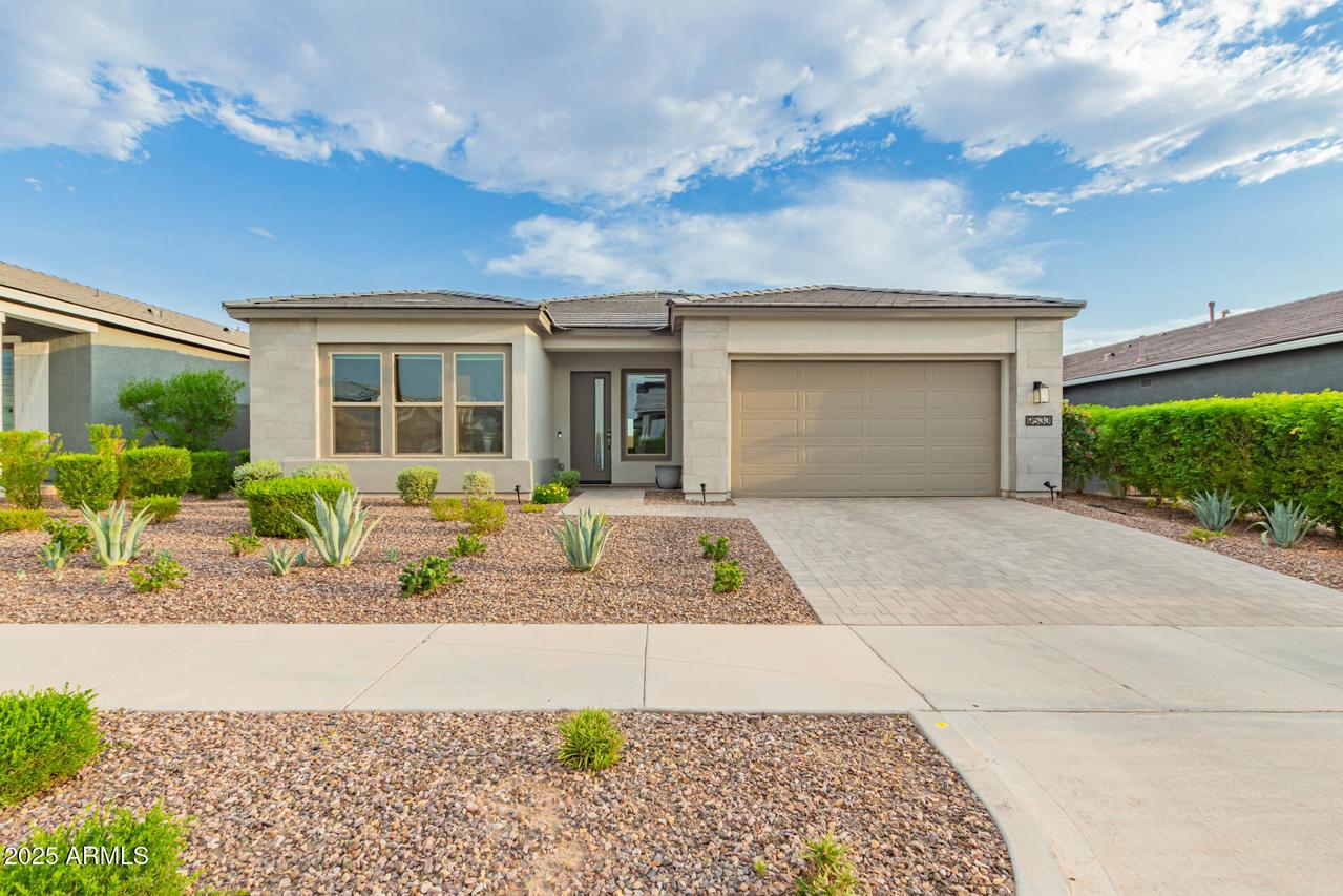 9533 E Solina Ave., Mesa, AZ 85212