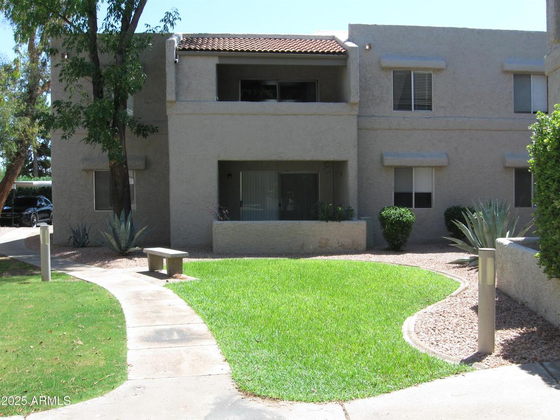 4444 E Paradise Village Pkwy. #170, Phoenix, AZ 85032