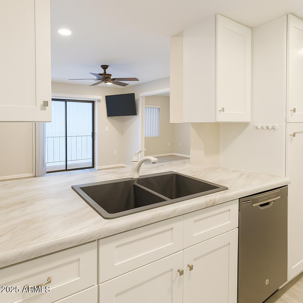 3033 E Devonshire Ave. #1009, Phoenix, AZ 85016