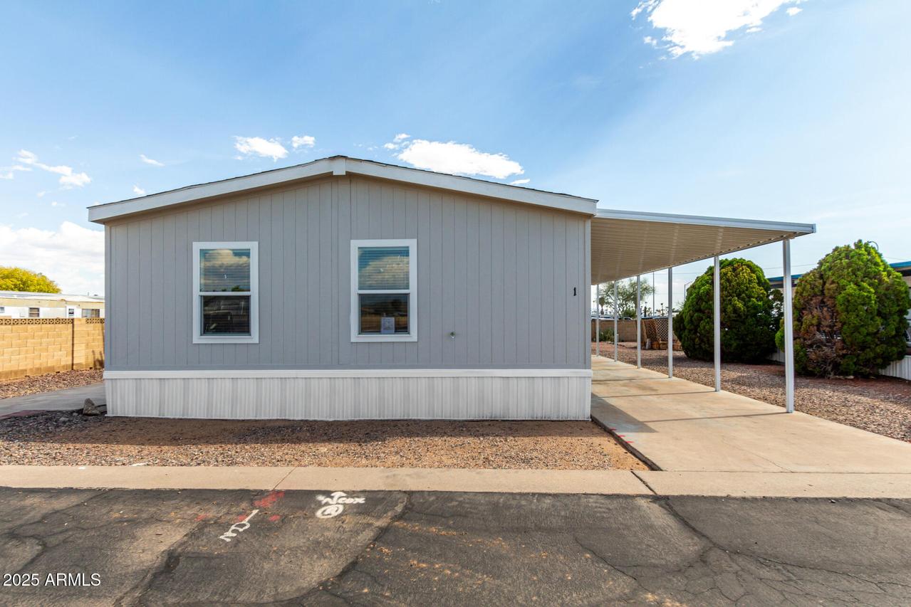 9427 E University Dr. #1, Mesa, AZ 85207