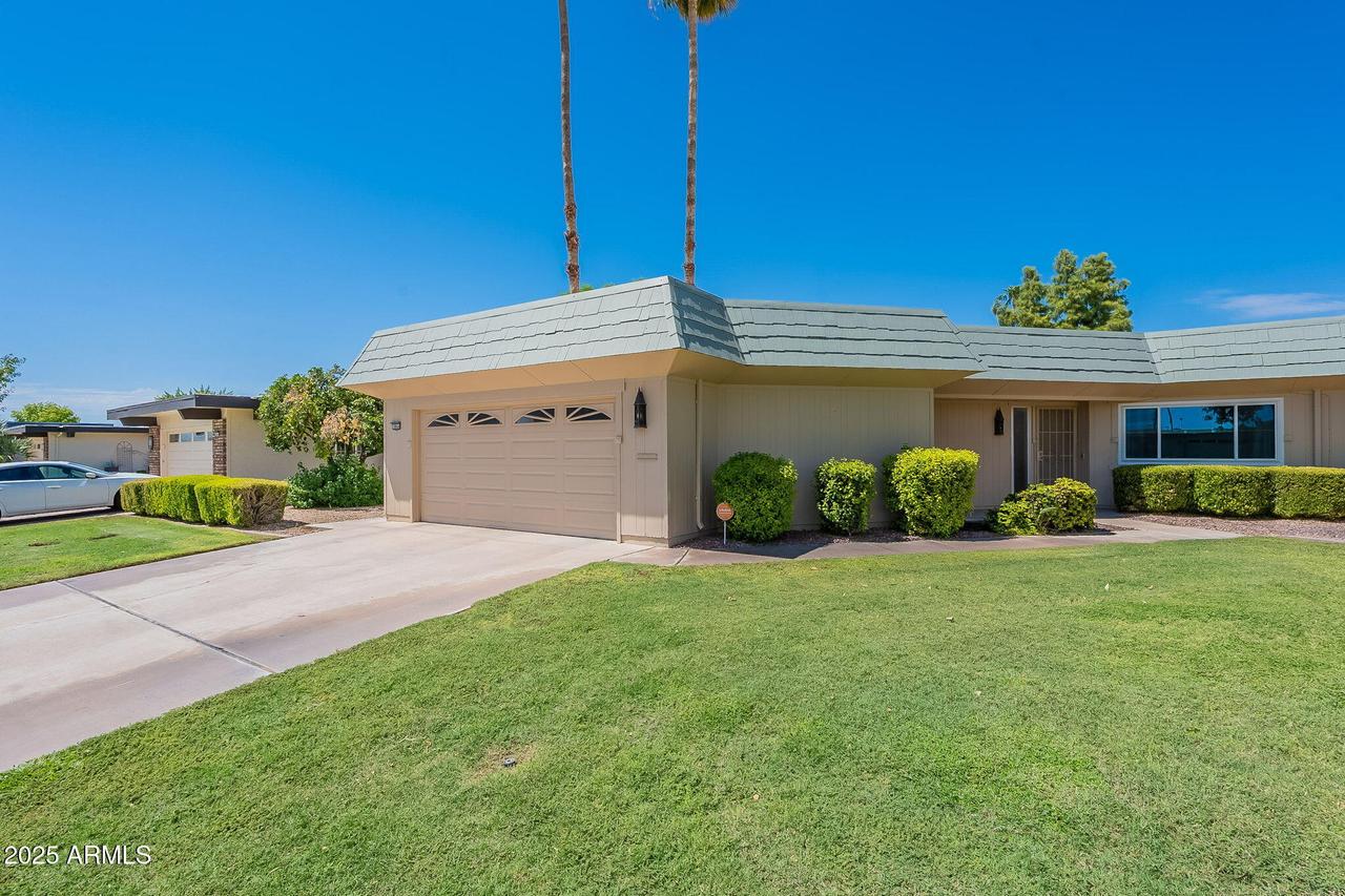 10634 W Hutton Dr., Sun City, AZ 85351