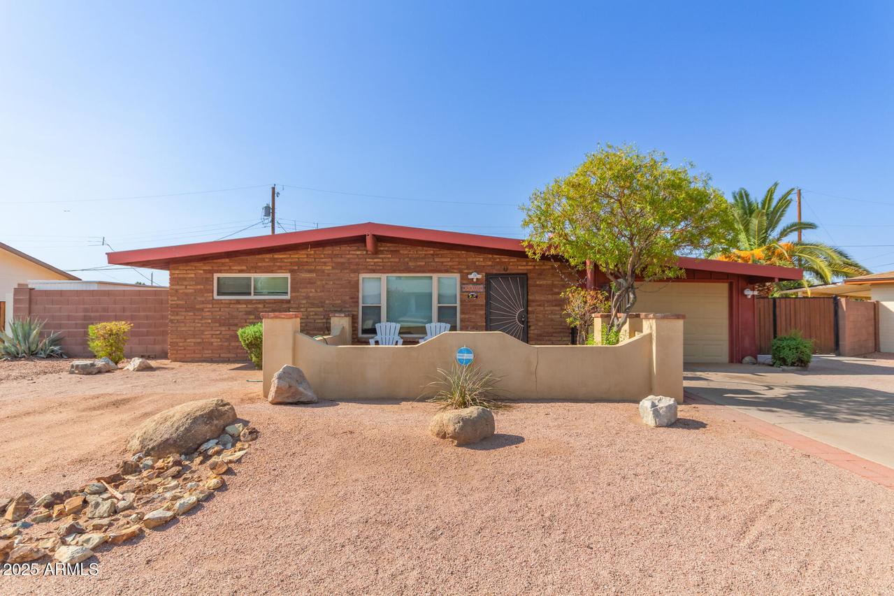 5409 E Colby St., Mesa, AZ 85205