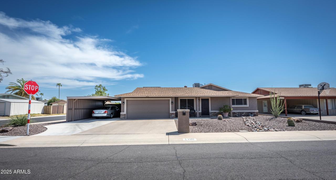 4501 W Altadena Ave., Glendale, AZ 85304