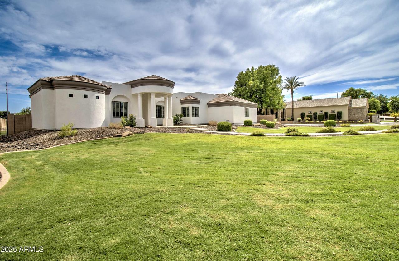 21915 S Reina Dr., Queen Creek, AZ 85142