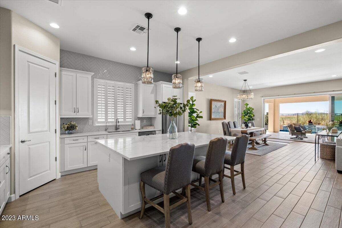 6607 E Libby St., Phoenix, AZ 85054
